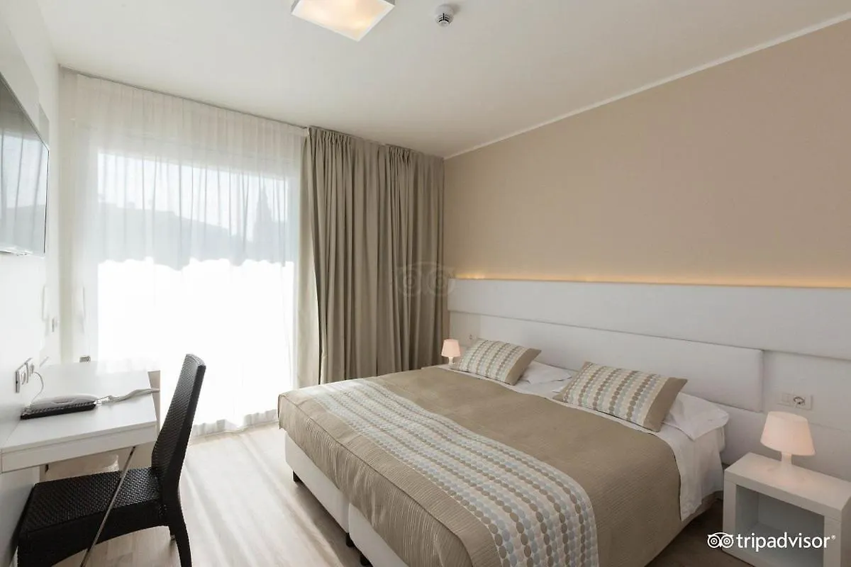 ***  Hotel Villa Katy Bardolino Italie